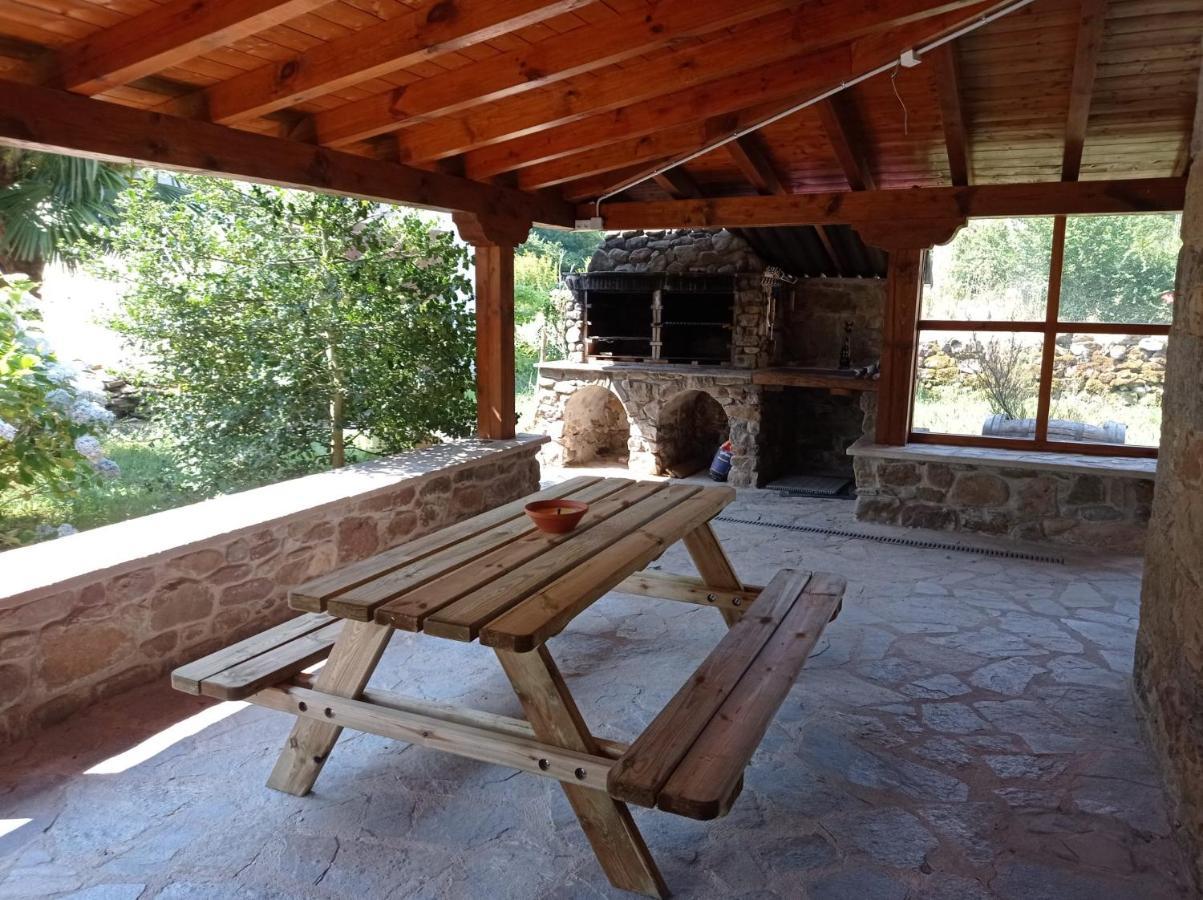 Amplia Y Comoda Casa De Piedra Con Porche Y Jardin San Roque de Riomiera ภายนอก รูปภาพ