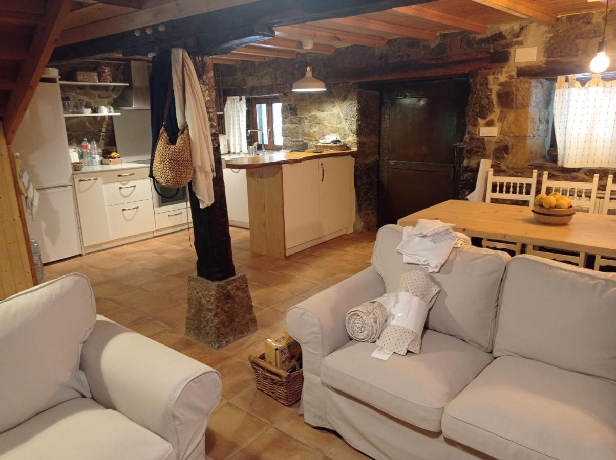 Amplia Y Comoda Casa De Piedra Con Porche Y Jardin San Roque de Riomiera ภายนอก รูปภาพ