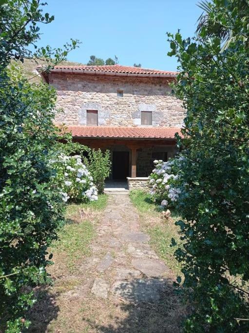Amplia Y Comoda Casa De Piedra Con Porche Y Jardin San Roque de Riomiera ภายนอก รูปภาพ
